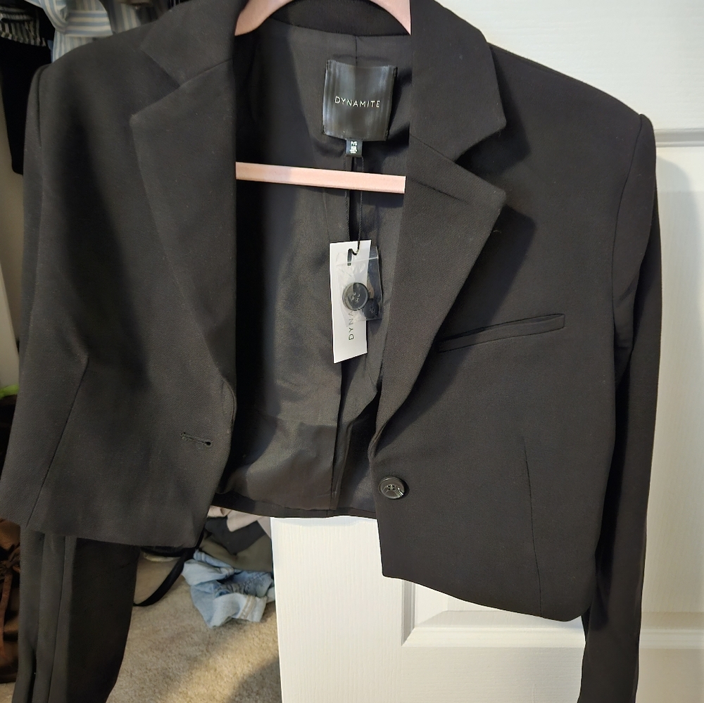 Cropped blazer